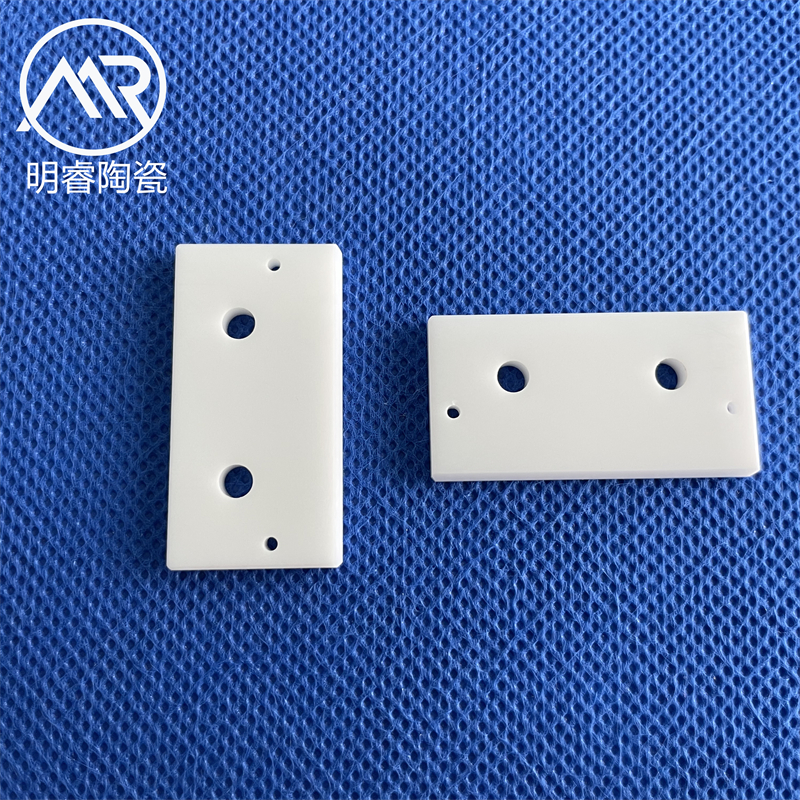 氧化鋁陶瓷和氧化鋯陶瓷性能對比